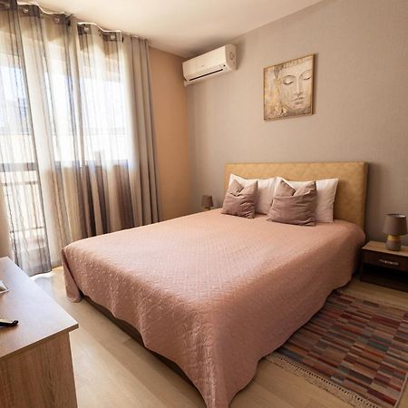 רוסה Central Point Apartments מראה חיצוני תמונה
