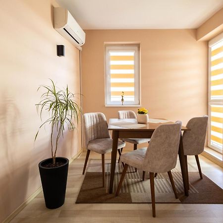 רוסה Central Point Apartments מראה חיצוני תמונה
