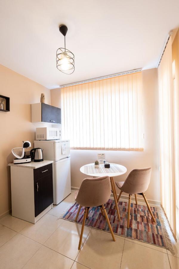 רוסה Central Point Apartments מראה חיצוני תמונה