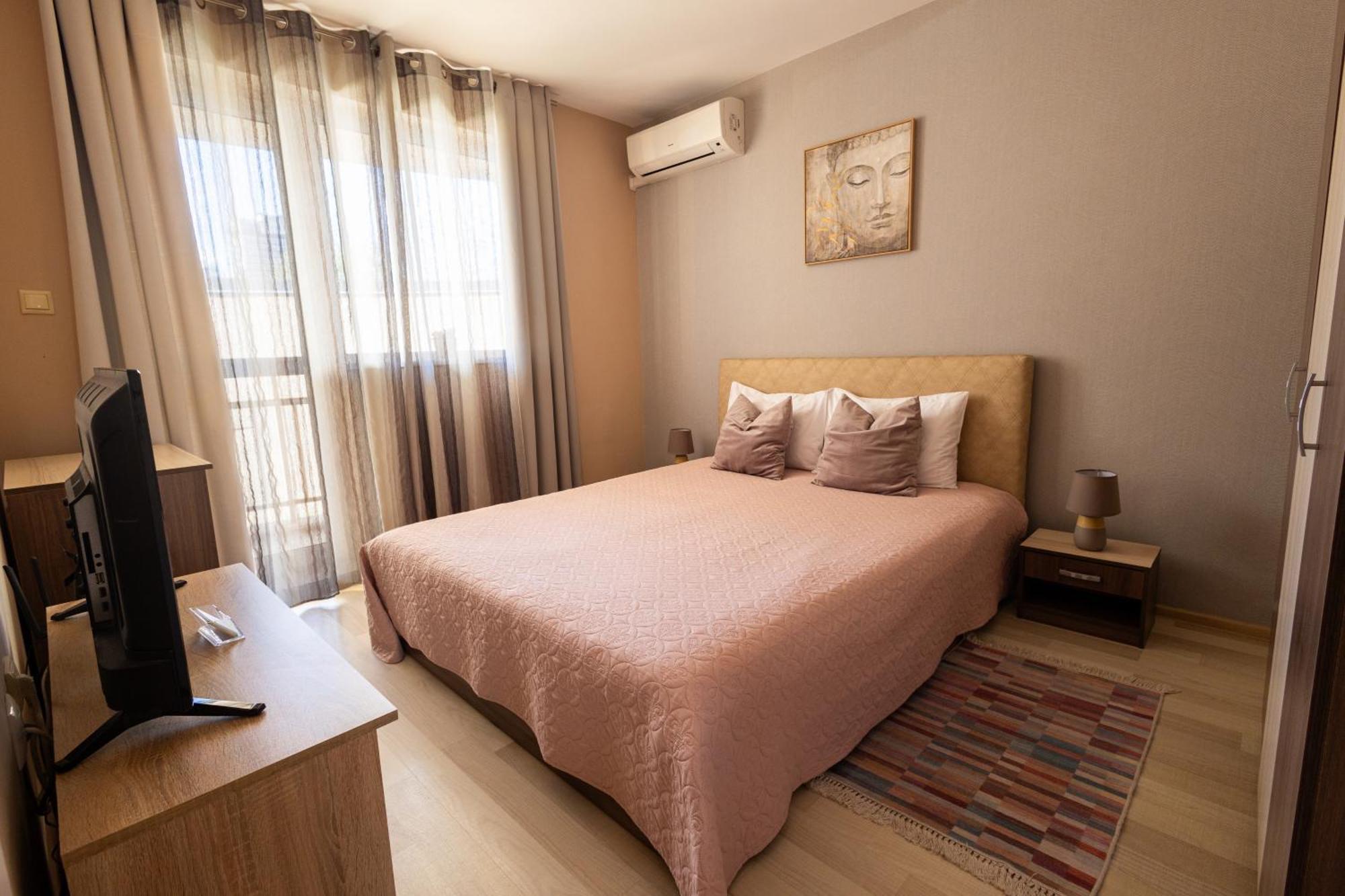 רוסה Central Point Apartments מראה חיצוני תמונה