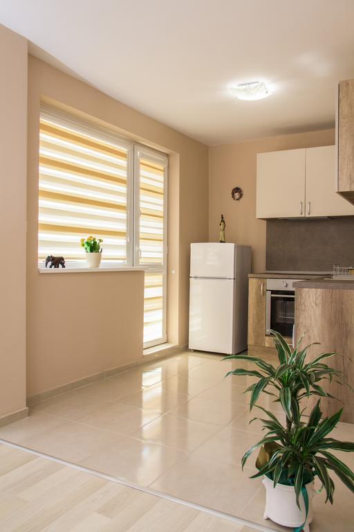 רוסה Central Point Apartments מראה חיצוני תמונה